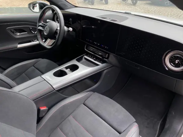 Mercedes-Benz CLA 250+ Outro 34