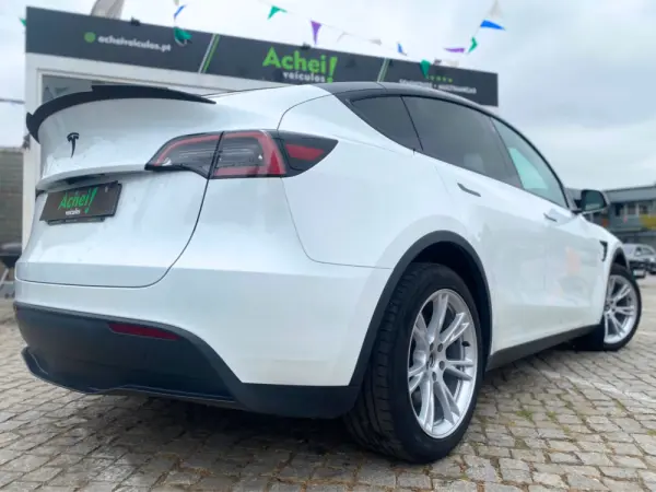 Tesla Model Y Standard 30