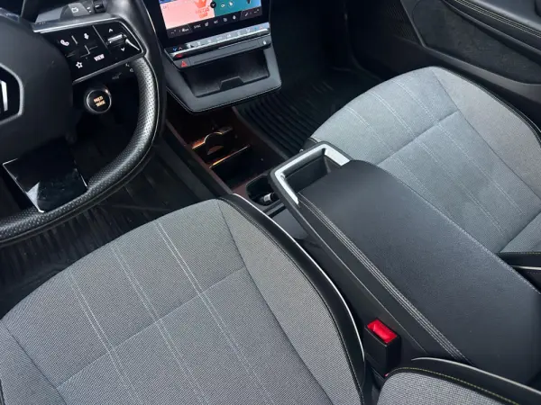 Renault Mégane E-Tech EV60 Evolution 12