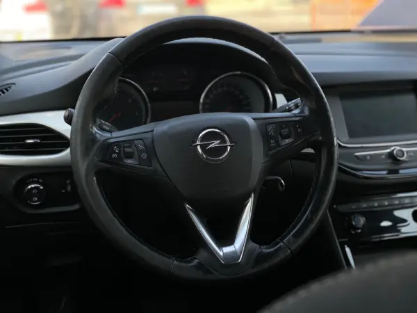 Opel Astra Sports Tourer SPORTS TOURER 17