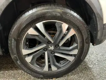 Peugeot 2008 1.2 PureTech GT EAT8 18