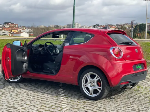 Alfa Romeo MiTo 1.6 JTDM Distinctive 19