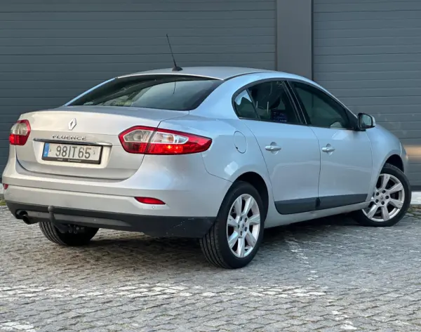 Renault Fluence 5