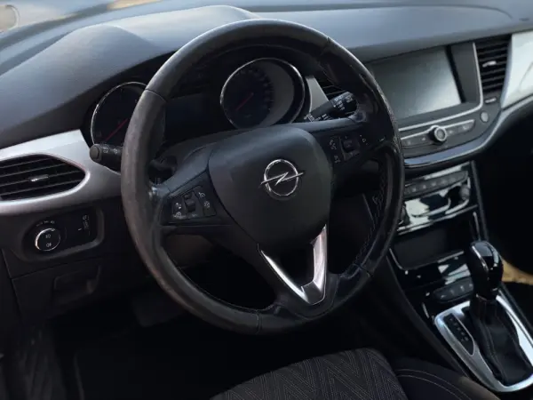 Opel Astra Sports Tourer SPORTS TOURER 14