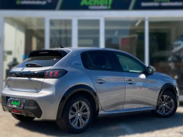 Peugeot e-208 Style 3