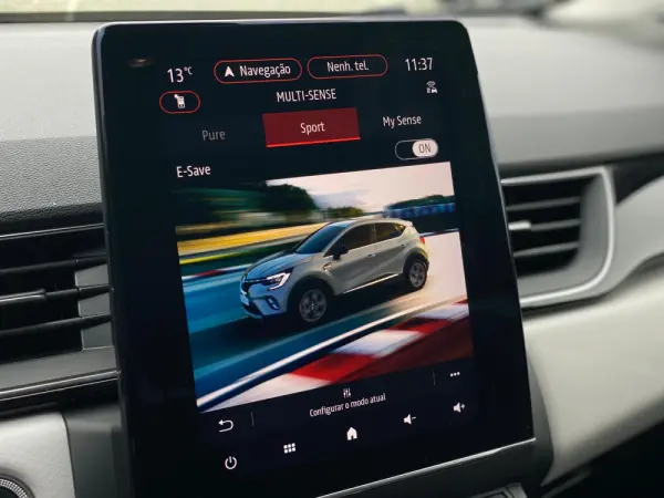 Renault Captur e-tech 12