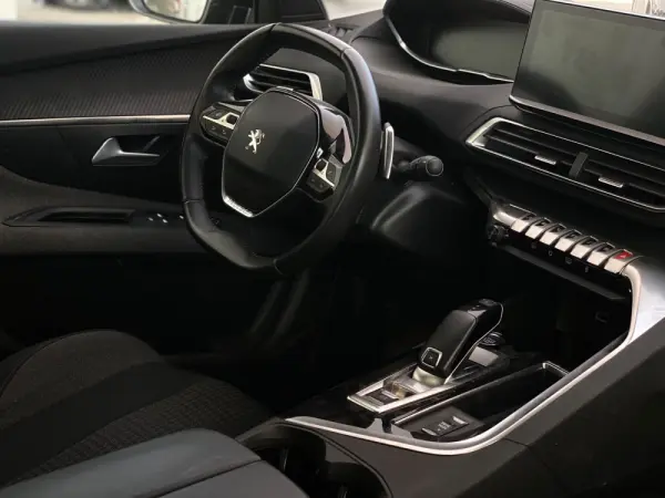 Peugeot 3008 PureTech 130 Stop & Start EAT6 Active 9