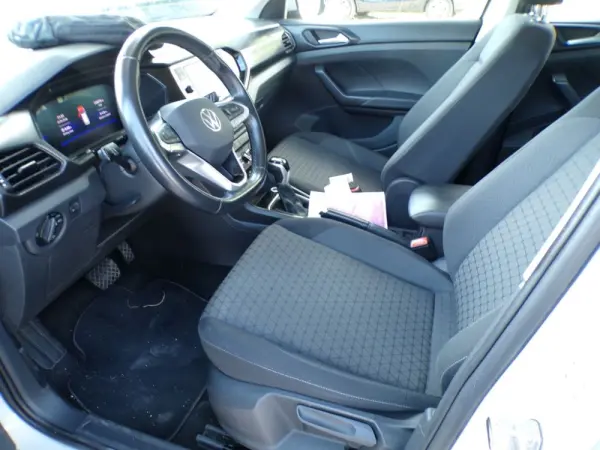 Volkswagen T-Cross 1.0 TSI Life 5