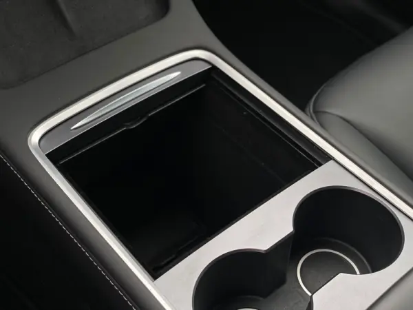 Tesla Model Y Standard 20
