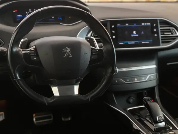 Peugeot 308 15