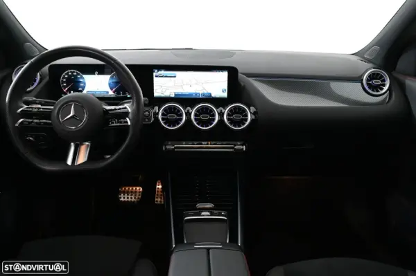 Mercedes-Benz GLA 200 d AMG Line 9