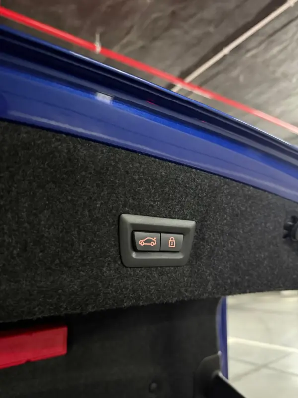 BMW 330 330i Pack M 12