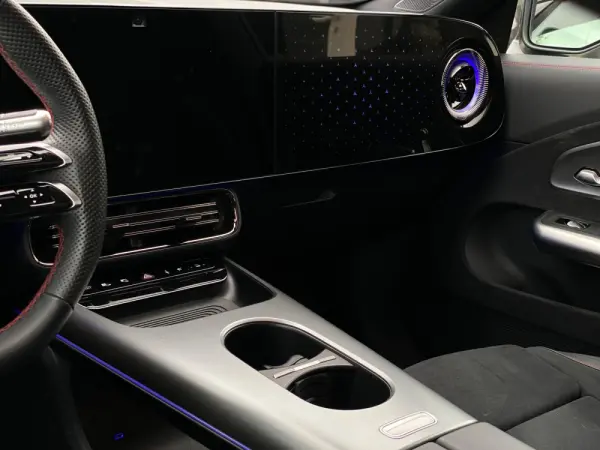 Mercedes-Benz CLA 250+ Outro 7