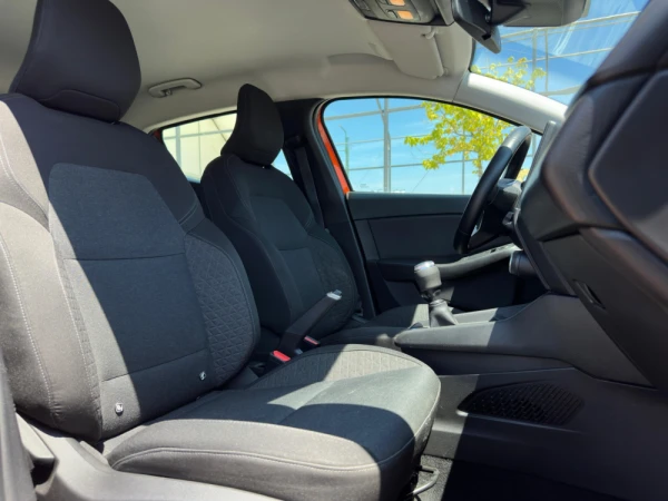 Renault Clio Outro 21