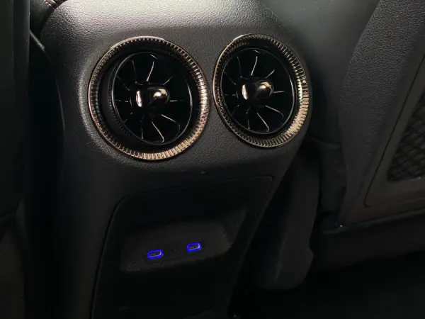 Mercedes-Benz CLA 250+ Outro 15