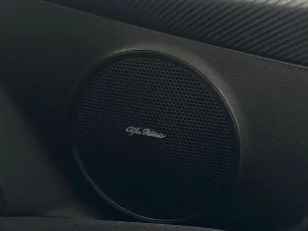 Alfa Romeo MiTo 1.6 JTDM Distinctive 8