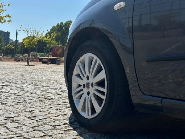 Fiat Grande Punto 1.2 Active 14