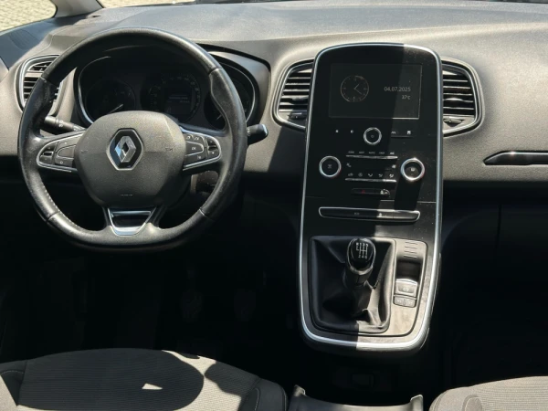 Renault Scénic null 12