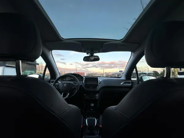 Peugeot 2008 1.2 PureTech Crossway EAT6 14