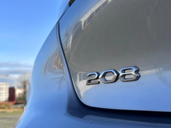 Peugeot 208 1.2 PureTech Active 21