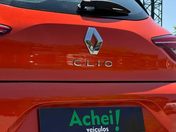 Renault Clio Outro 26