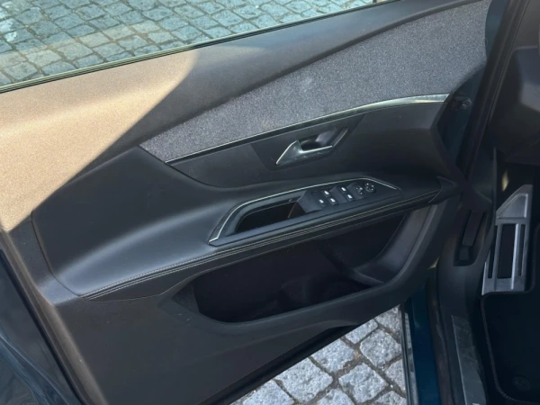 Peugeot 5008 null 8