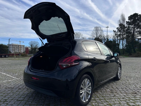 Peugeot 208 1.2 VTi Style 21