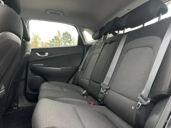 Hyundai Kauai Select 10