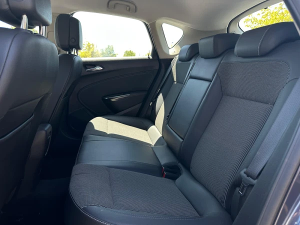 Opel Astra 1.4 Cosmo 19