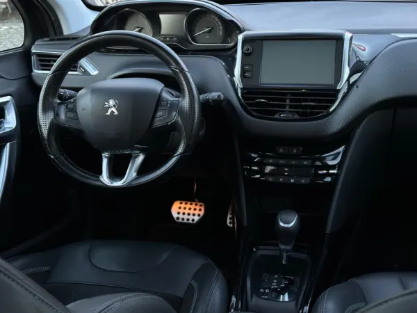 Peugeot 2008 1.2 PureTech Crossway EAT6 11