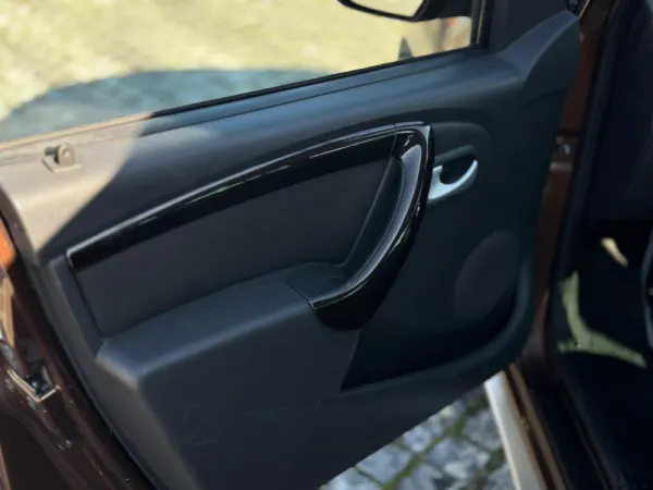 Dacia Duster Outro 8