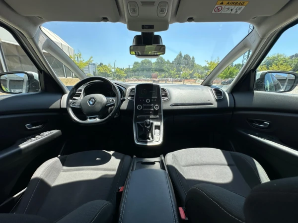 Renault Scénic null 11