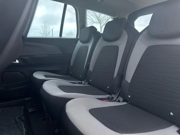 Citroën C4 Grand Picasso 1.6 15