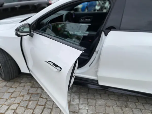 Mercedes-Benz CLA 250+ Outro 46