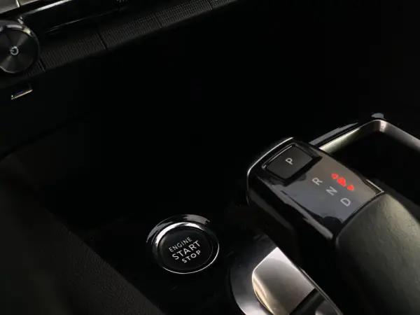 Peugeot 3008 PureTech 130 Stop & Start EAT6 Active 18