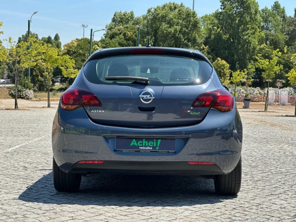 Opel Astra 1.4 Cosmo 6