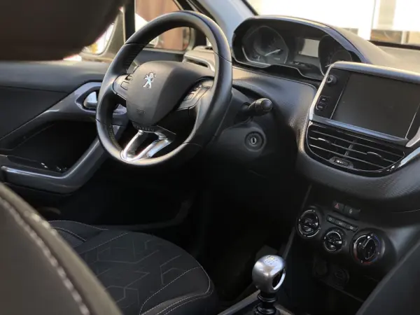 Peugeot 2008 1.5 BlueHDi Active 6