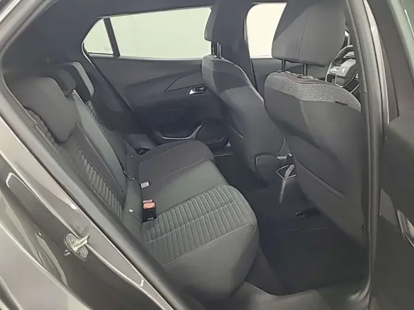 Peugeot 2008 TURBO 100 Allure 9