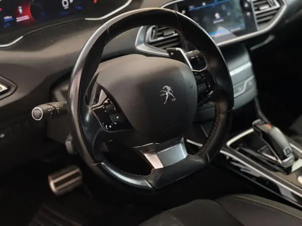 Peugeot 308 16
