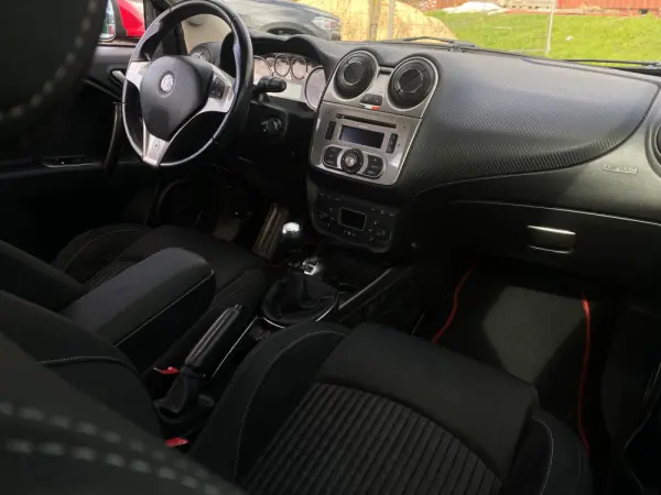 Alfa Romeo MiTo 1.6 JTDM Distinctive 7
