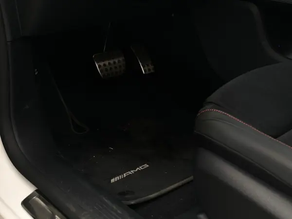 Mercedes-Benz CLA 250+ Outro 17