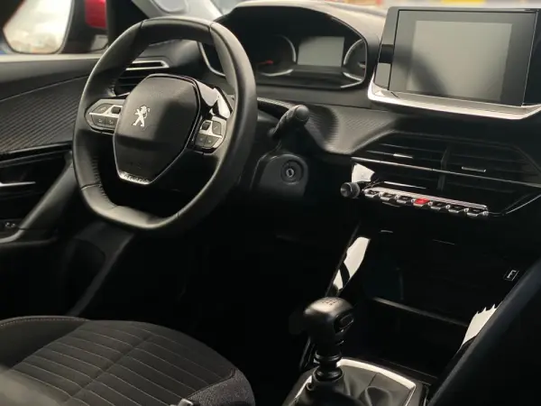 Peugeot 2008 1.2 PureTech Active 7