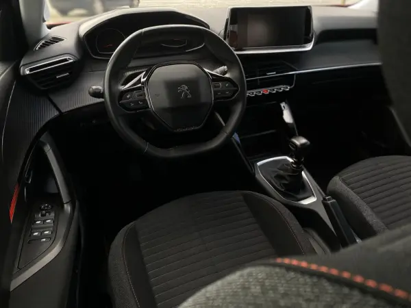 Peugeot 2008 1.2 PureTech Active 13