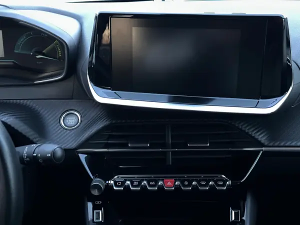 Peugeot e-208 Outro 15