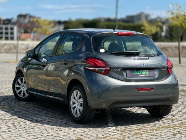 Peugeot 208 1.6 Blue-HDi Active 6
