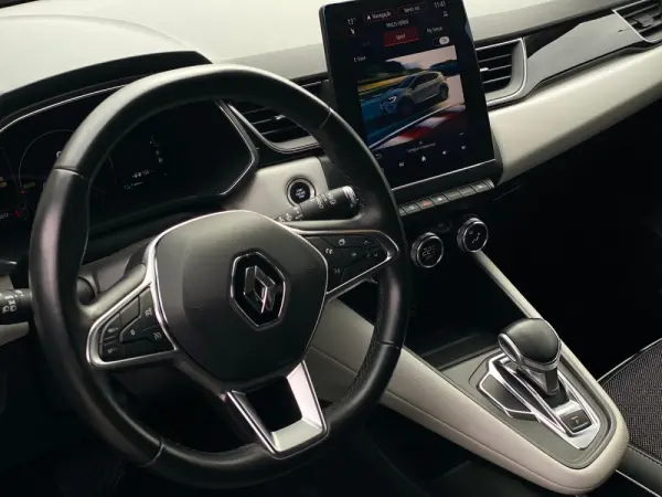 Renault Captur e-tech 15