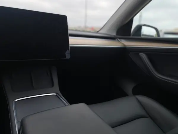 Tesla Model Y Standard 25