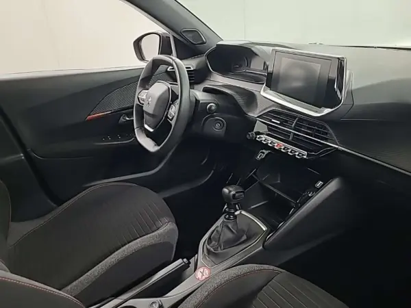 Peugeot 2008 TURBO 100 Allure 6