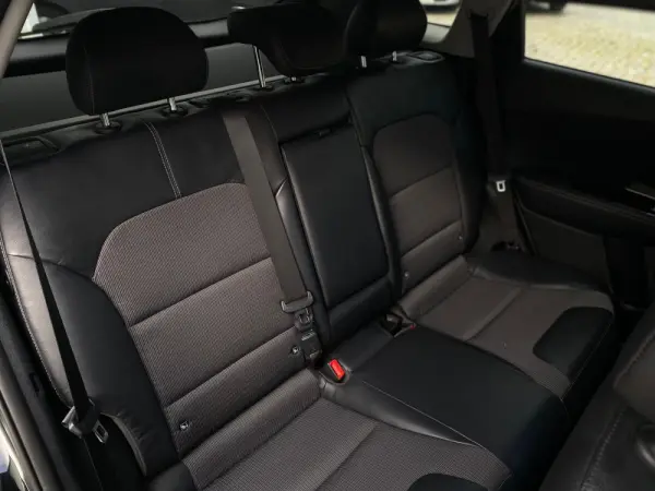 Kia Niro 1.6 GDi HEV Tech 7