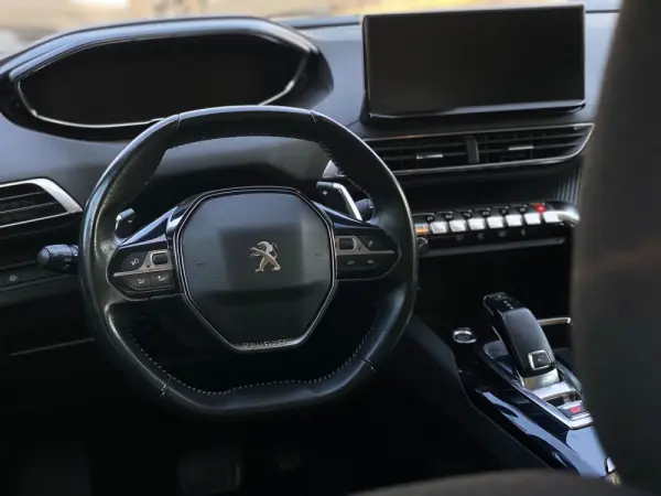 Peugeot 5008 Allure 7 Lugares 11